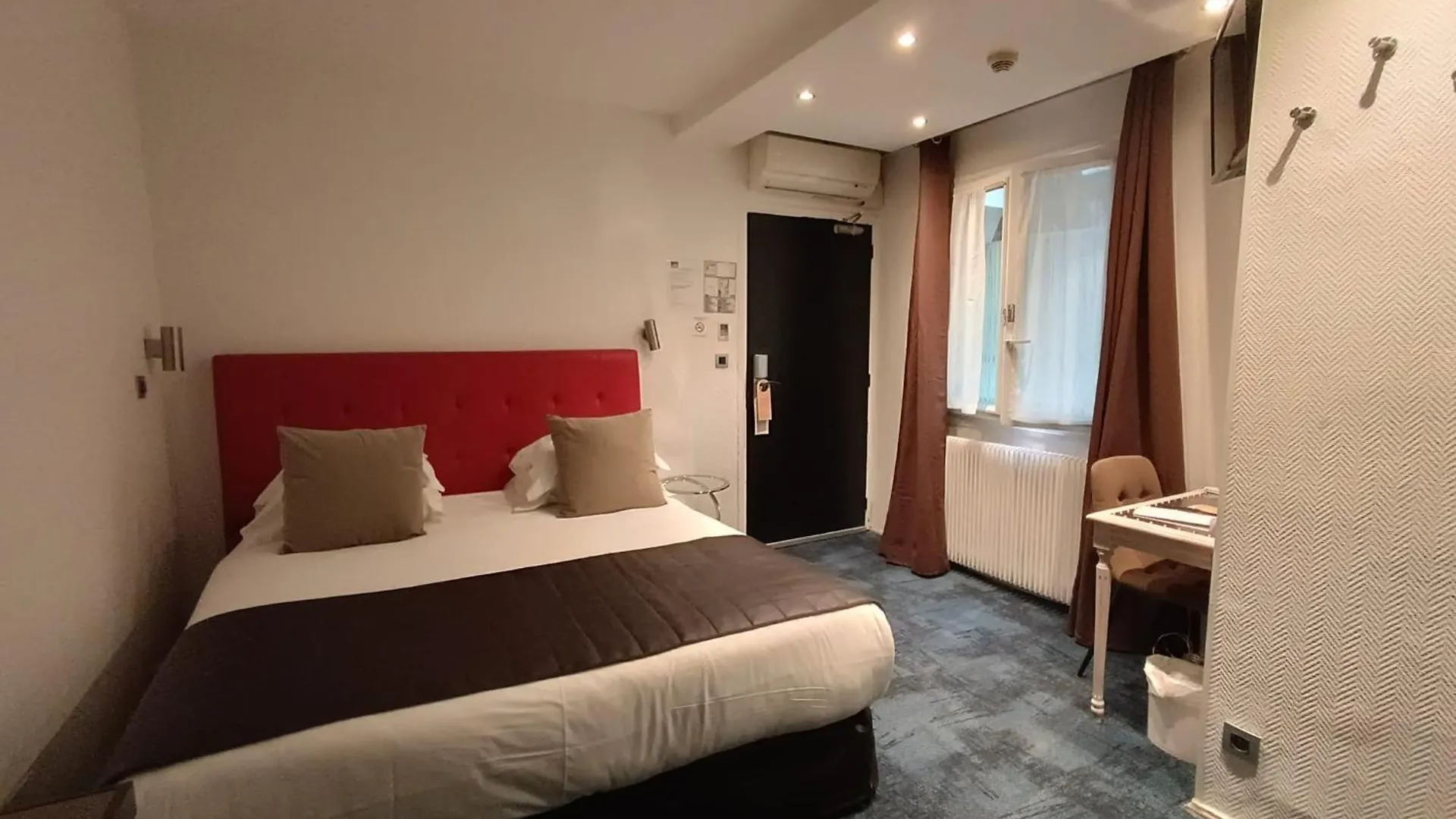 Hotel Aida Marais 3*